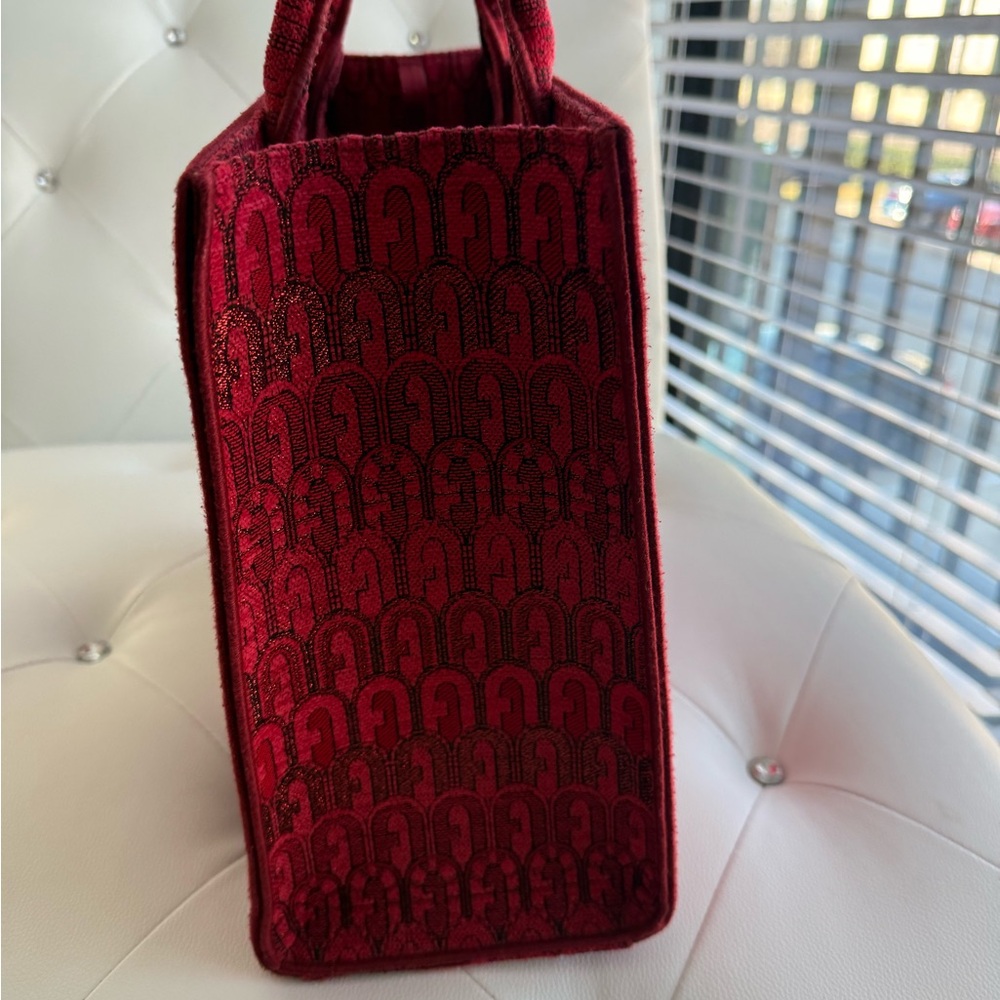 Furla Opportunity Tote Bag - Picture 7 of 10